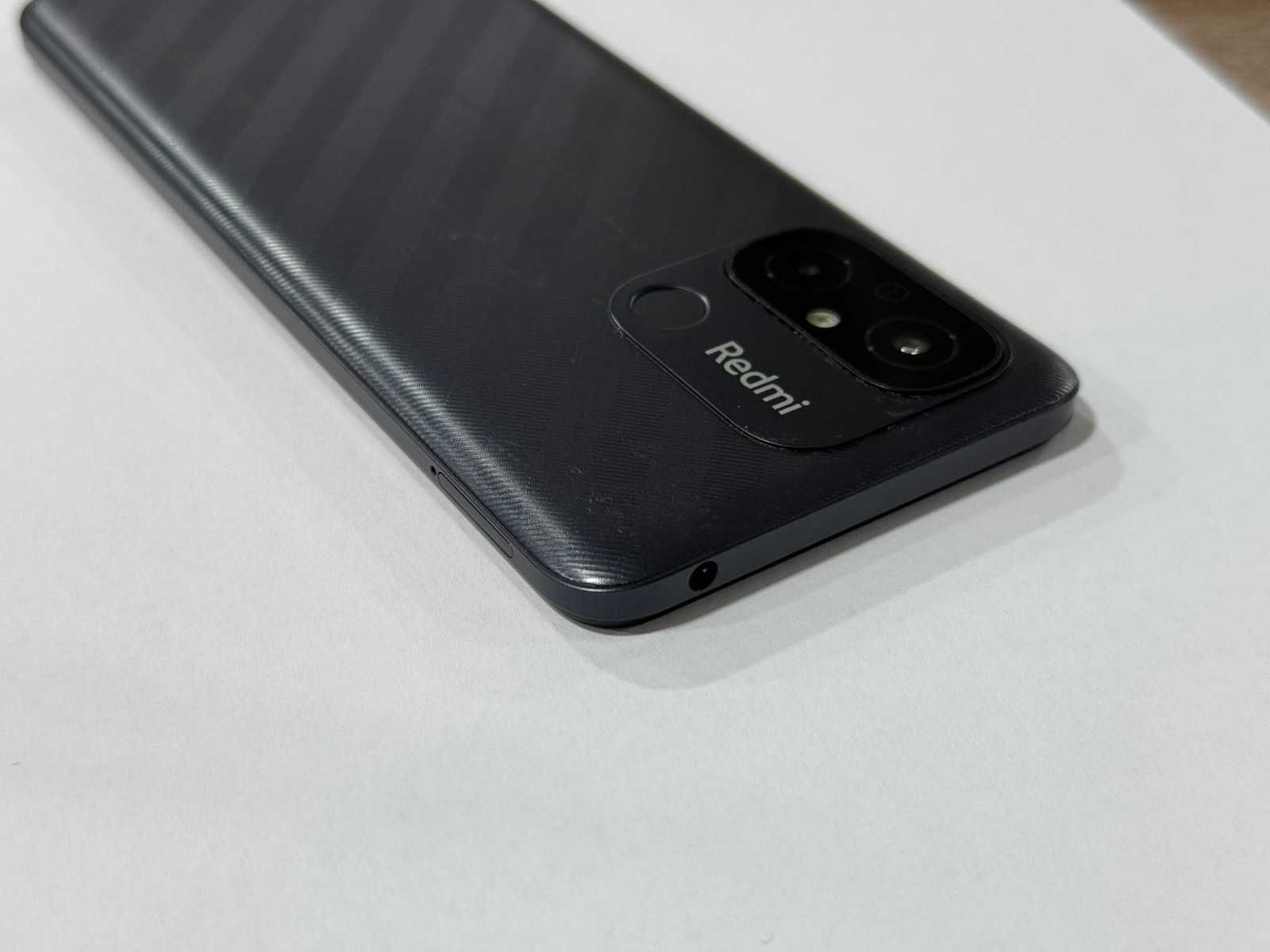 Продавам Redmi 12C