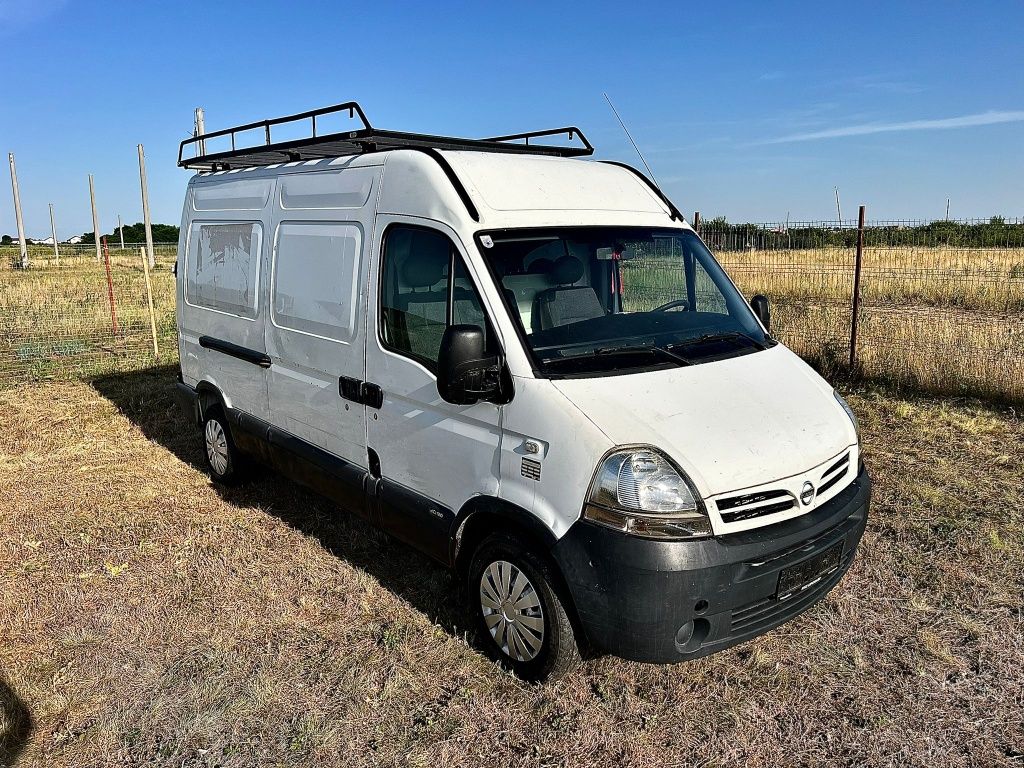 Nissan Interstar