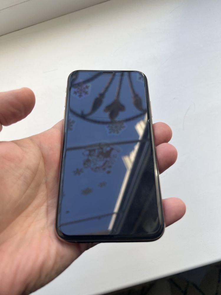 iPhone xs 64 гигабайт