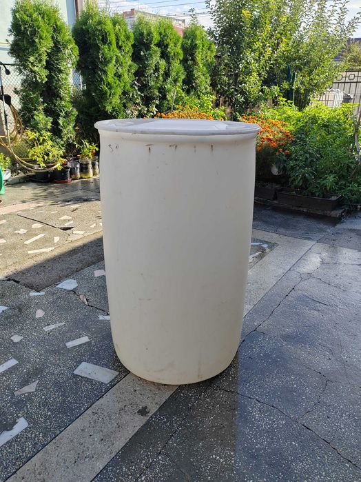 Butoi 200 litri  pentru vin