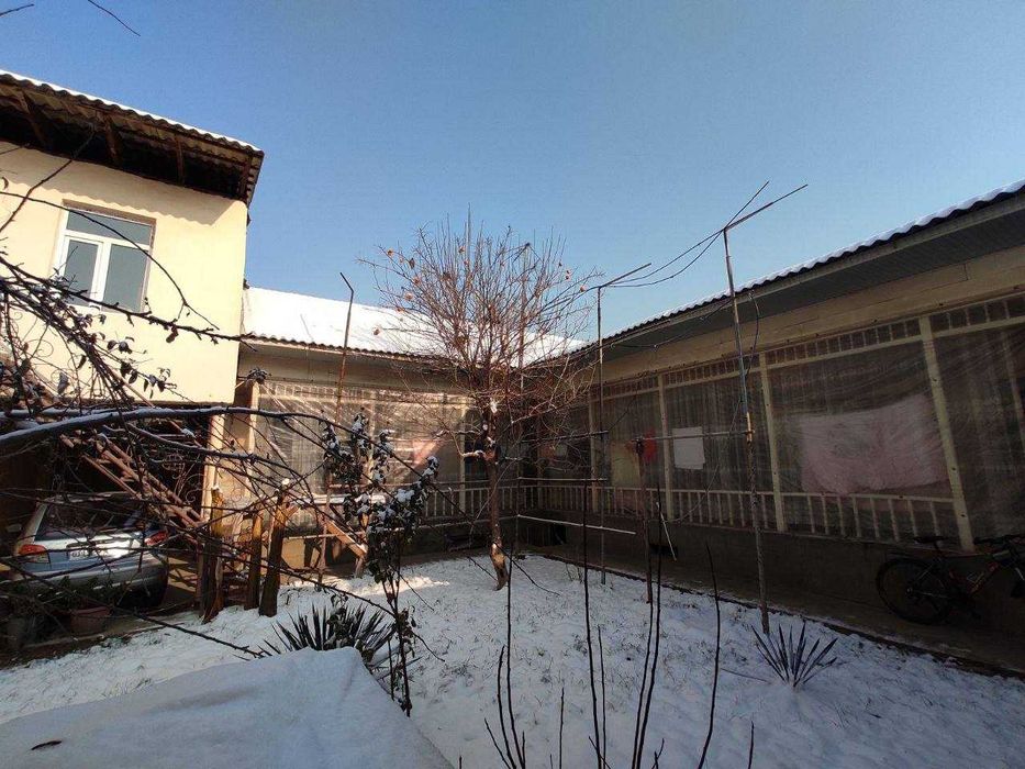 Kvartiraga odam qo'yamiz faqat qizlarni yoki ayollarni(uy egasi bilan)