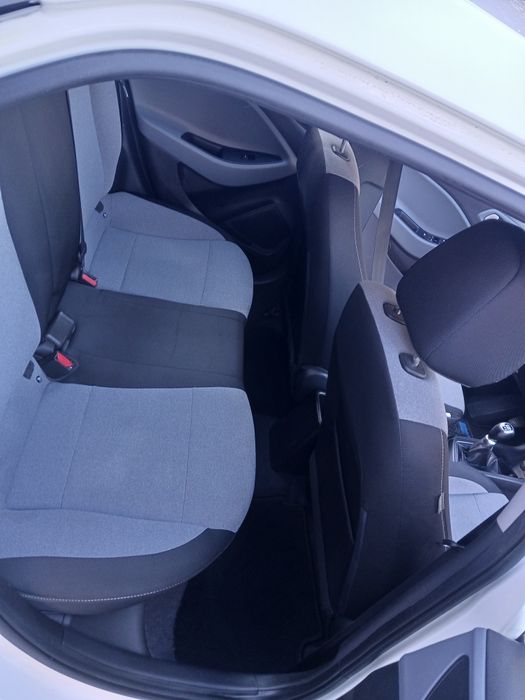 Хюндай и20  2016