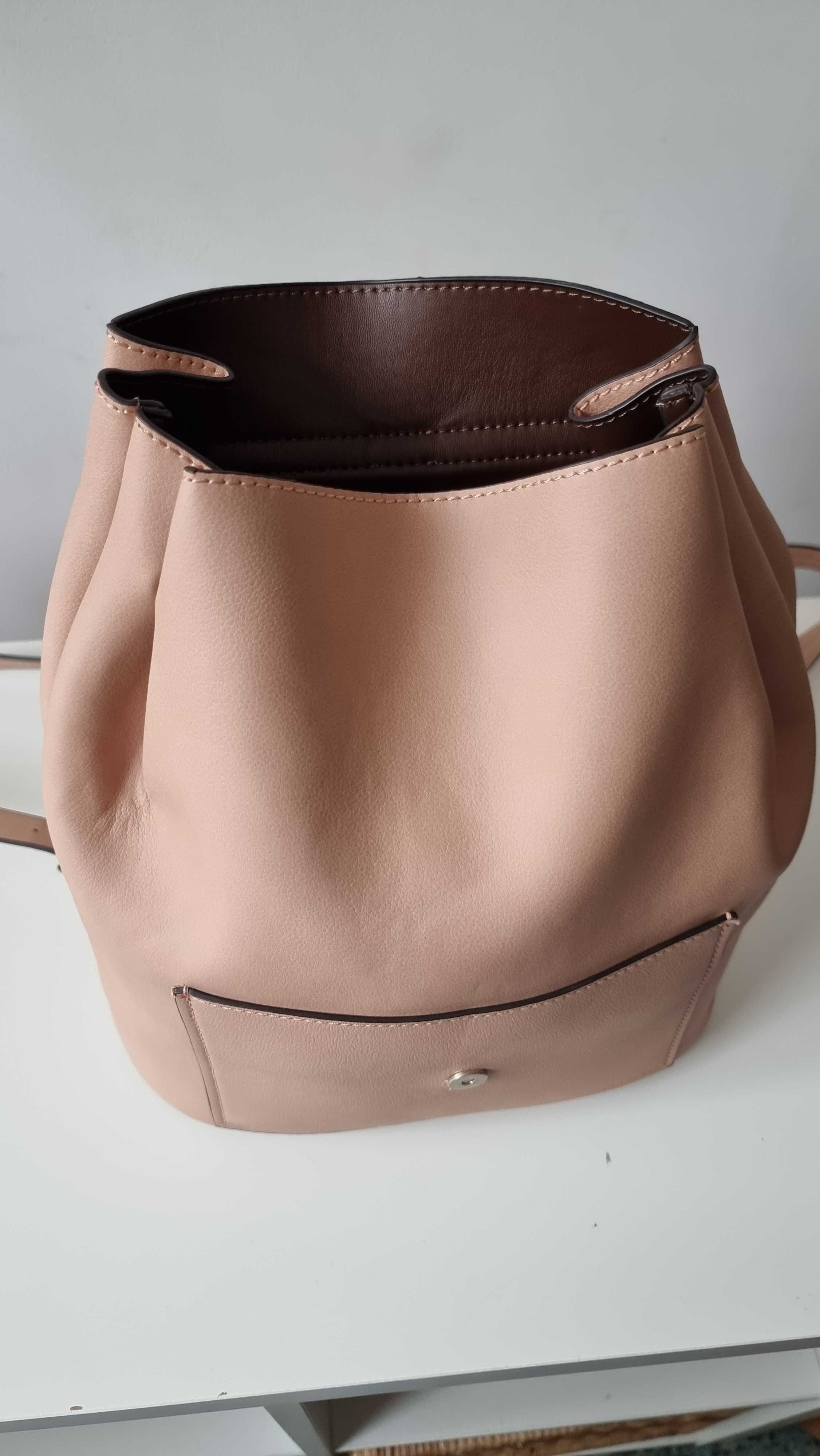 НОВА Кожена раница ZARA