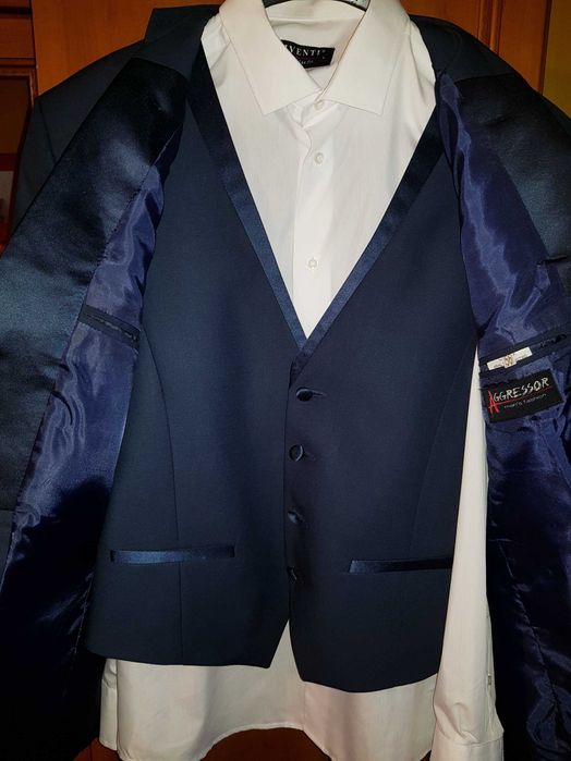 стилен тъмносин мъжки костюм Aggressor, сако гръдна 120 см, ханш 108 с