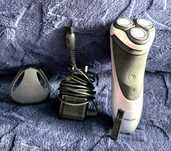 Aparat de ras electric Philips
