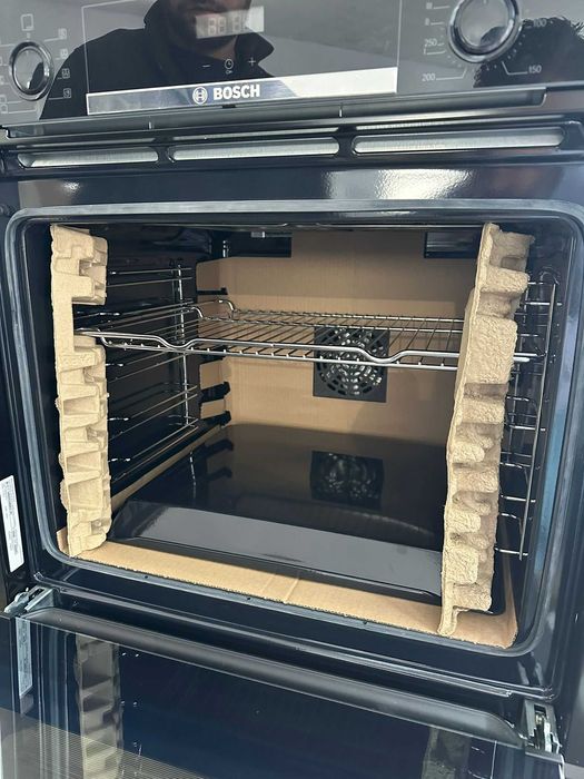 Cuptor incorporabil Bosch Electric 71l NOU la ofertă 1999 lei