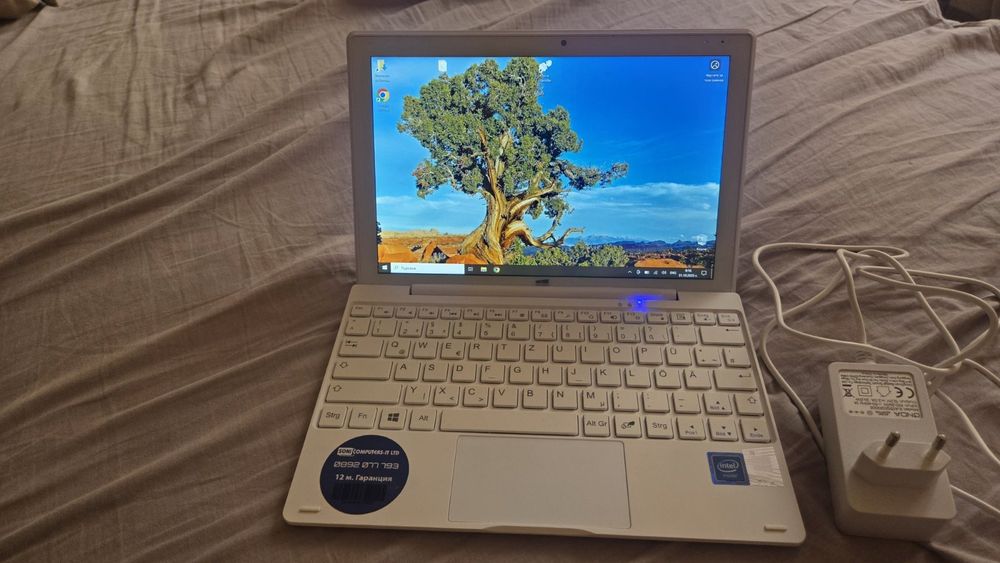 Лаптоп таблет в 2 в 1