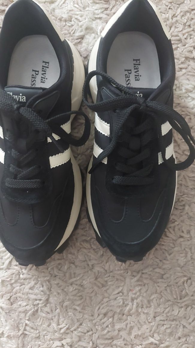 Pantofi sport Flavia Passini