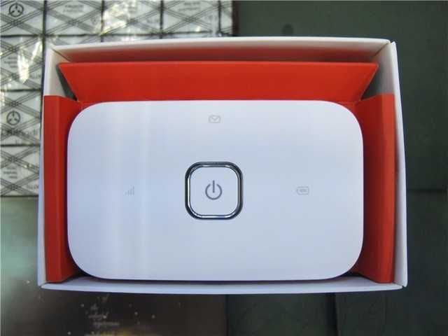 Router wireless cu slot SIM Huawei B311, 4G / LTE - White