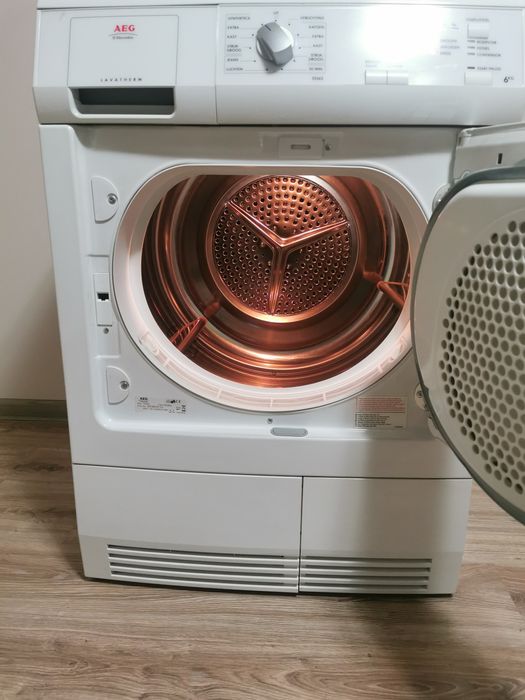 Кондензна сушилня AEG