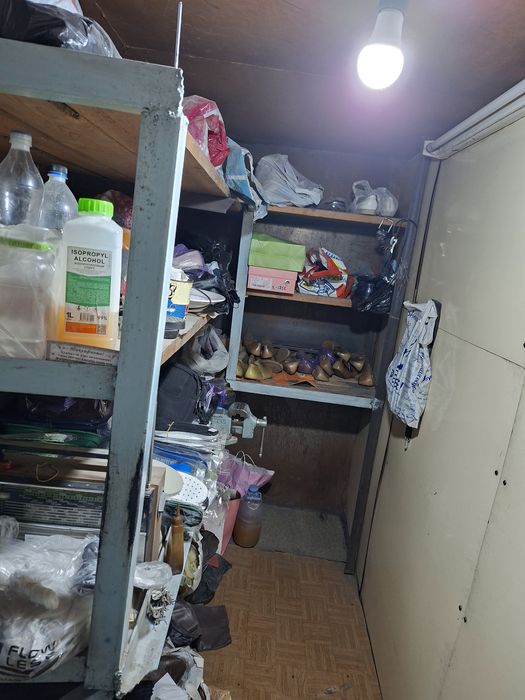 Железная рабочая бутка