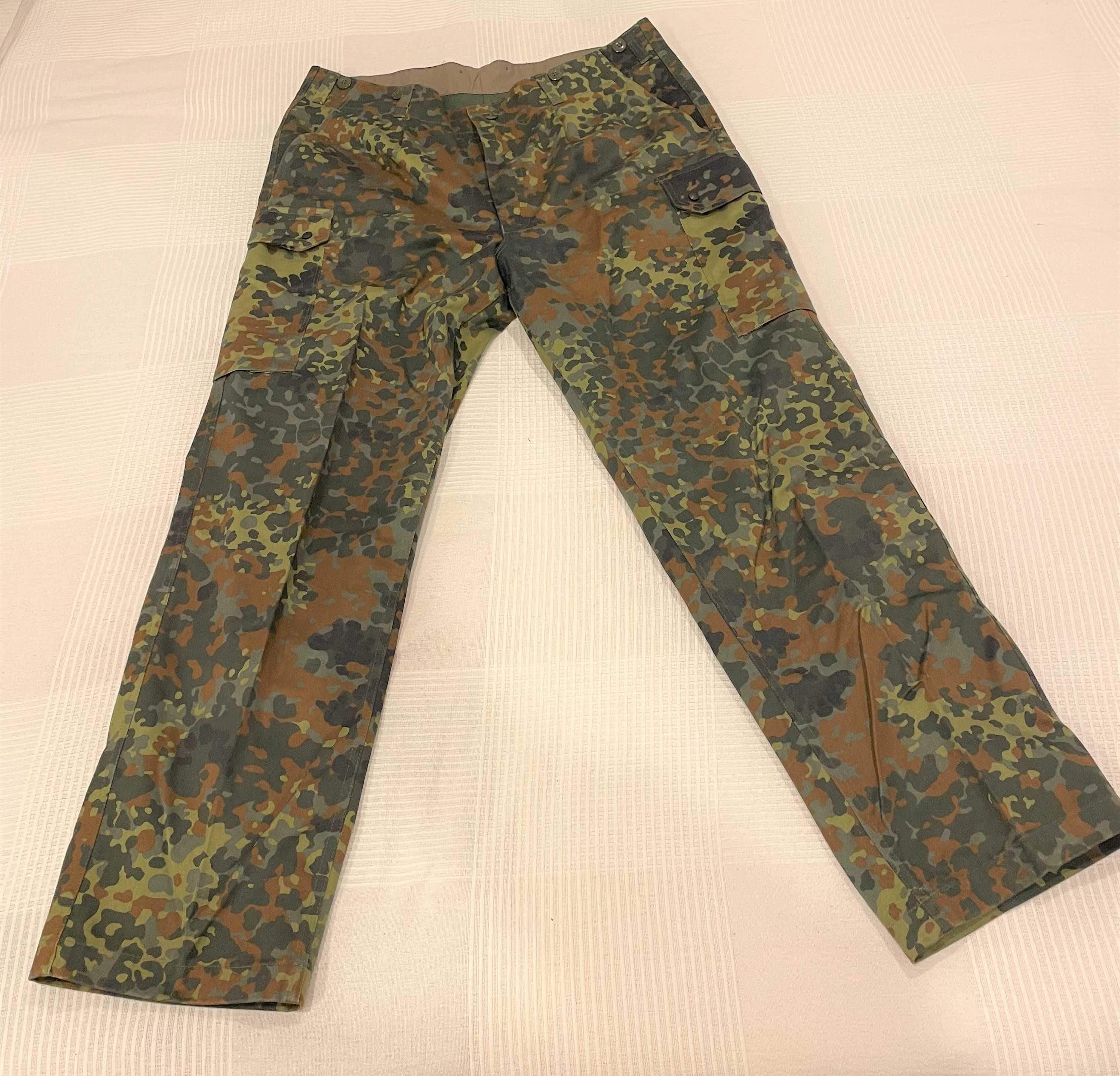 Pantalon de camouflaj vanatori/pescari marimea , XL