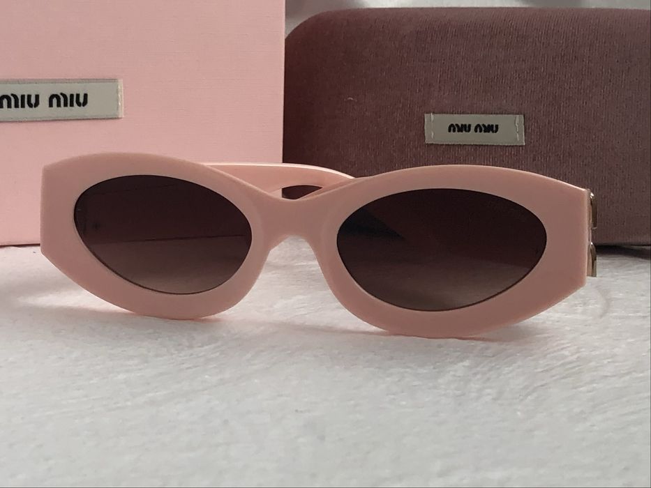 Дамски слънчеви очила  елипса овални  3 цвята черни бели розови