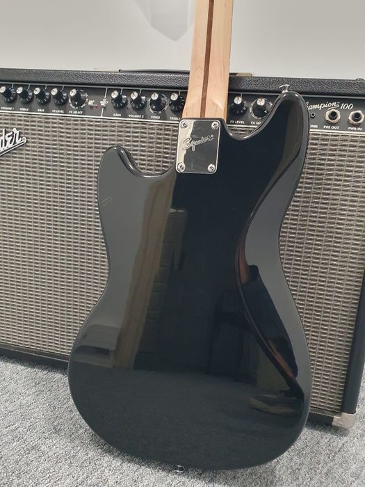 Set Amp Fender Champion 100 + Squier Bullet Mustang chitara electrica
