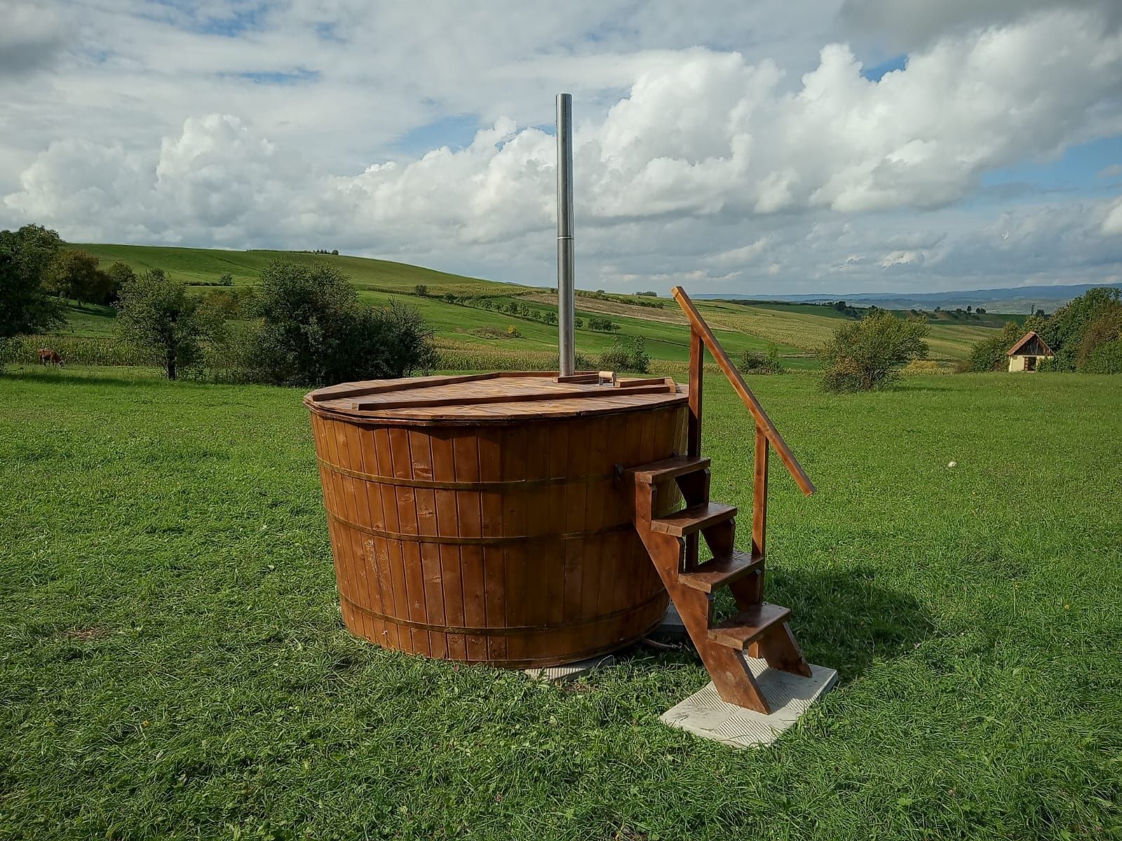 Ciubăr pentru baie cu sobă de inox