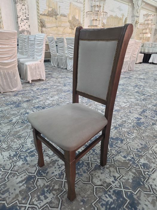 Подаются Стулья  100 шт