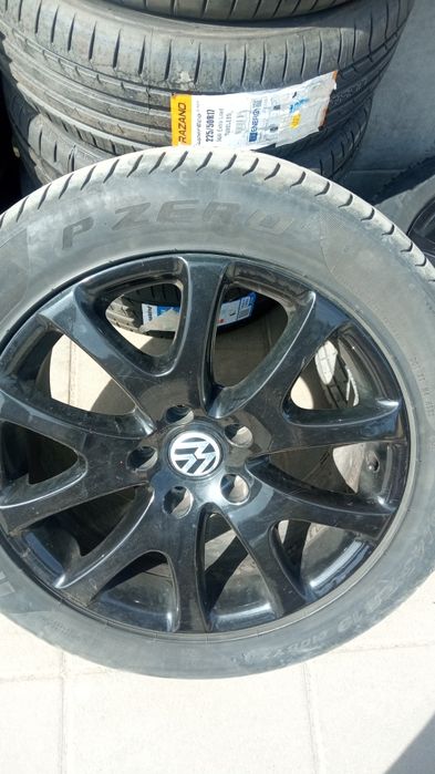 джанти 19" 5x130 оригинални за vw touareg с летни гуми  PIRELLI 275/50