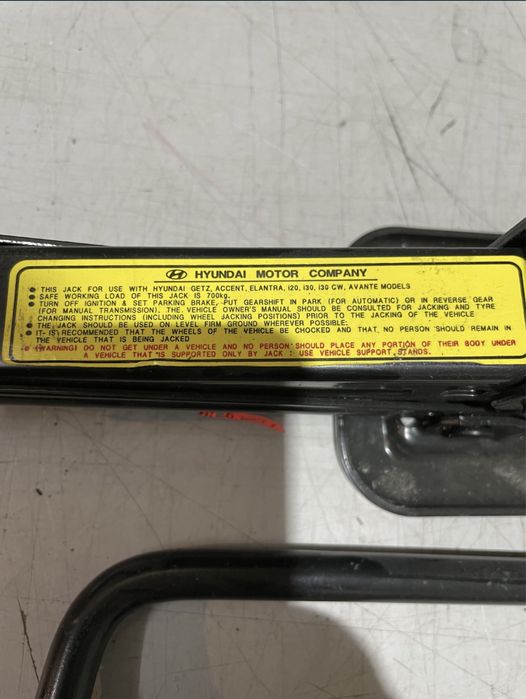 Cric auto original Hyundai I10 i20 i30