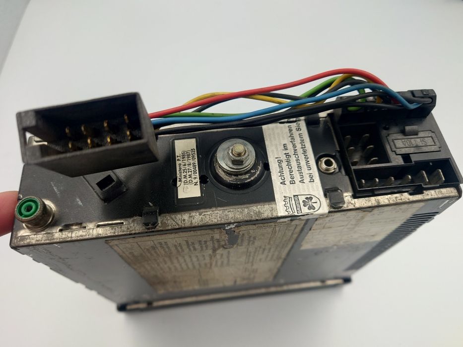 Grundig 5500 RDS , pentru PORSCHE din anii 90