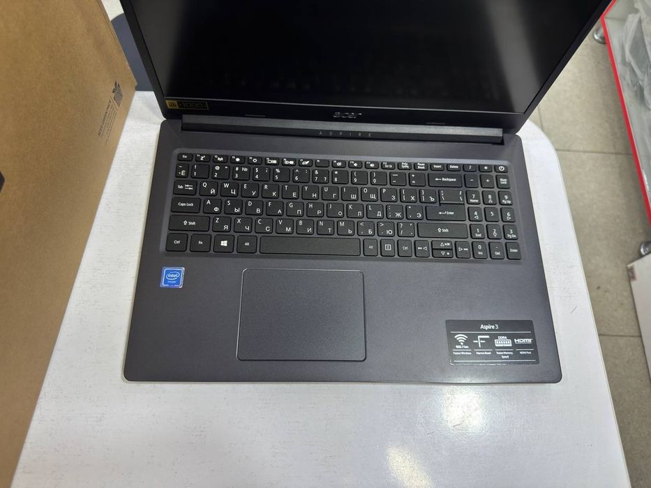 Acer office noutbuk holati ideal celeron N4020 ddr4 4/1000gb