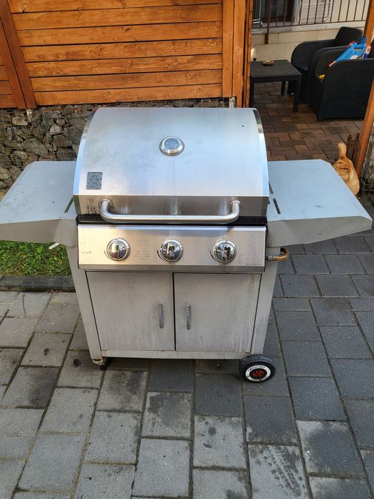 Vând grătar gaz Grill chef