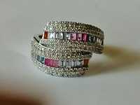 Сребърен пръстен с цветни багетии