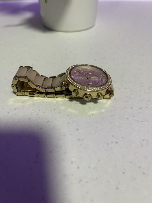 Ceas dama Michael Kors foarte putin folosit .