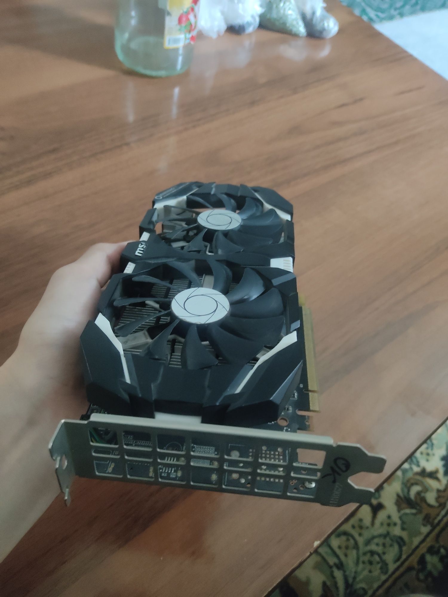 Видеокарта  MSI.