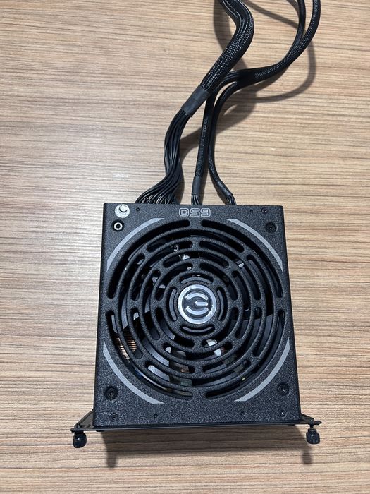 Sursa modulara platinum Evga