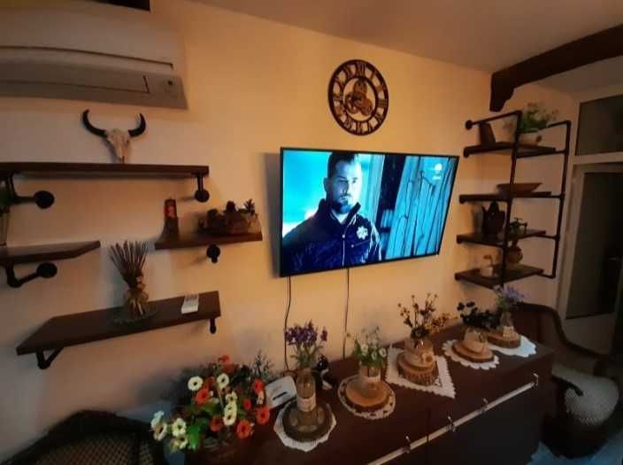 Дава се под наем Двустаен апартамент в София, Изток - 96 кв.м за 799 € - Снимка #3