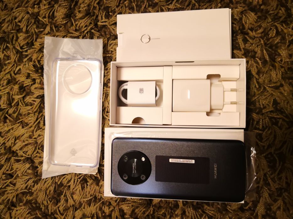 Huawei nova Y90 și Redmi note 10S