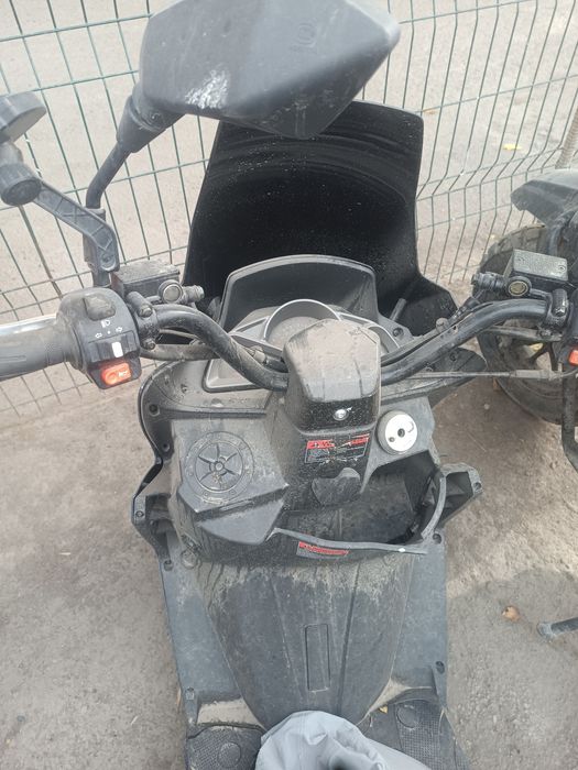 Продаётся на запчасти.