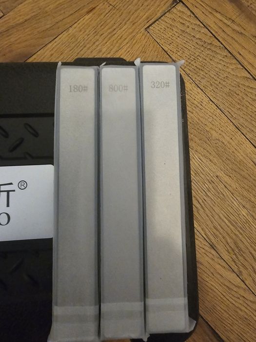 Продавам точилка за ножове