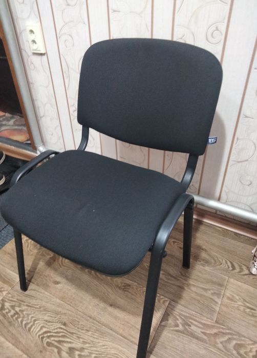 Отырғыш үш штук сатылады.