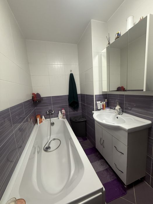 Apartament 2 camere + loc de parcare