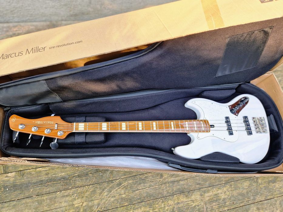 Chitara bass Jazz Marcus Miller V8