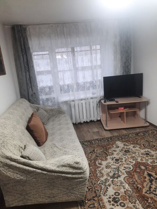 Сдам полуторку в  центре на длительный срок