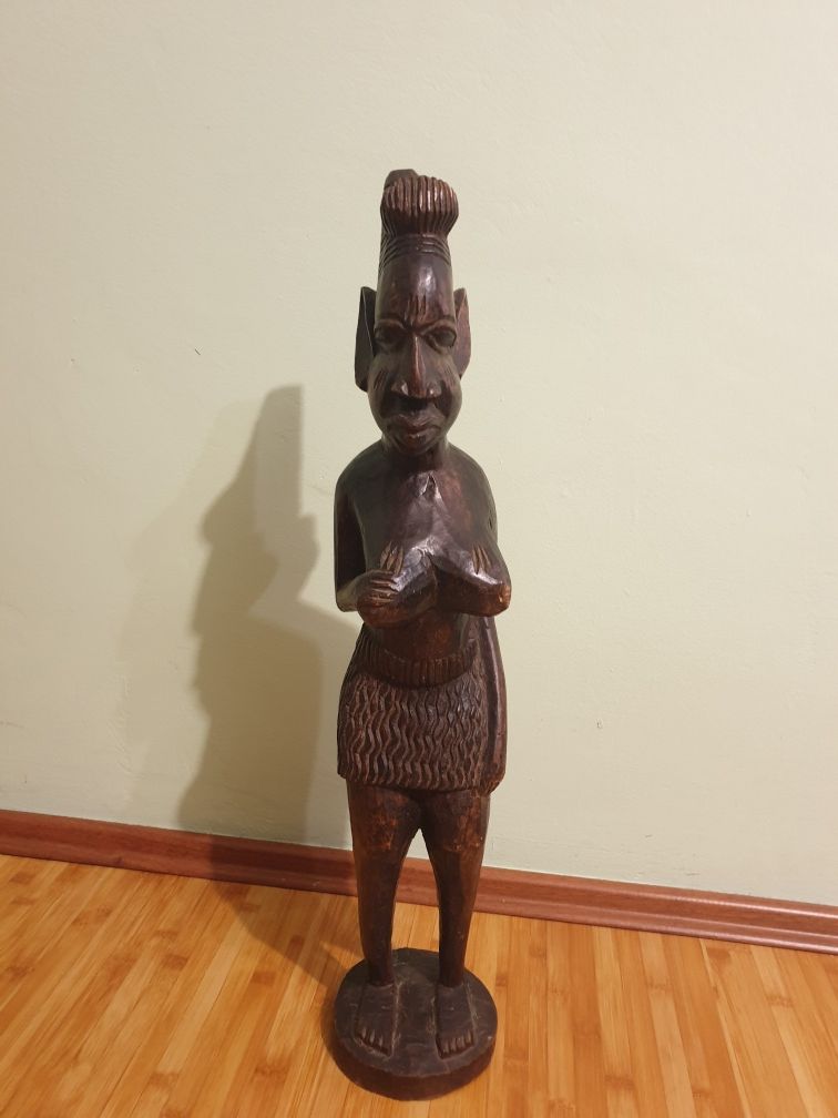 Vând statuetă africană