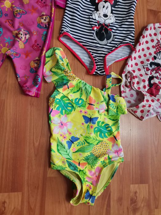 Costume de baie, fetite 4-5 ani