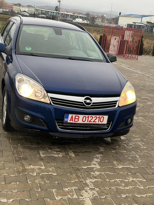 Vand sau schimb  opel asta h
