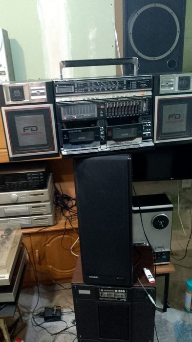 Музыкальный центр,ар -999 шарп