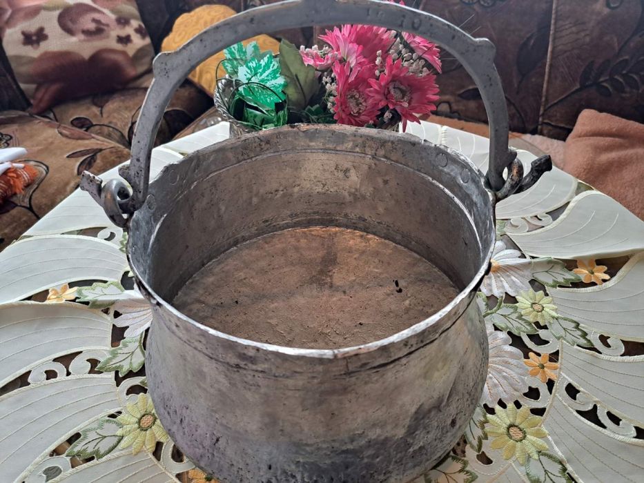 Медни бакъри 3 броя ,ваза