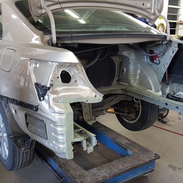 Автобояджийски и тенекеджийски сервиз.автобояджия тенекеджия д