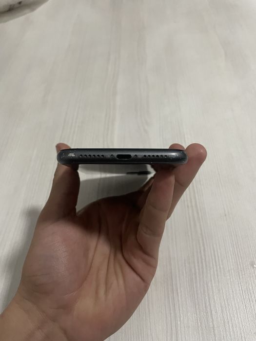 iPhone 11 срочно продается