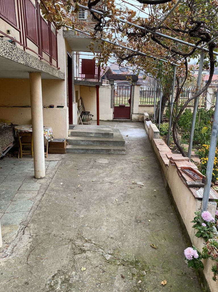 Продава се Етаж от къща в Монтана, Мала Кутловица - 116 кв.м за 853 €/кв.м - Снимка #4