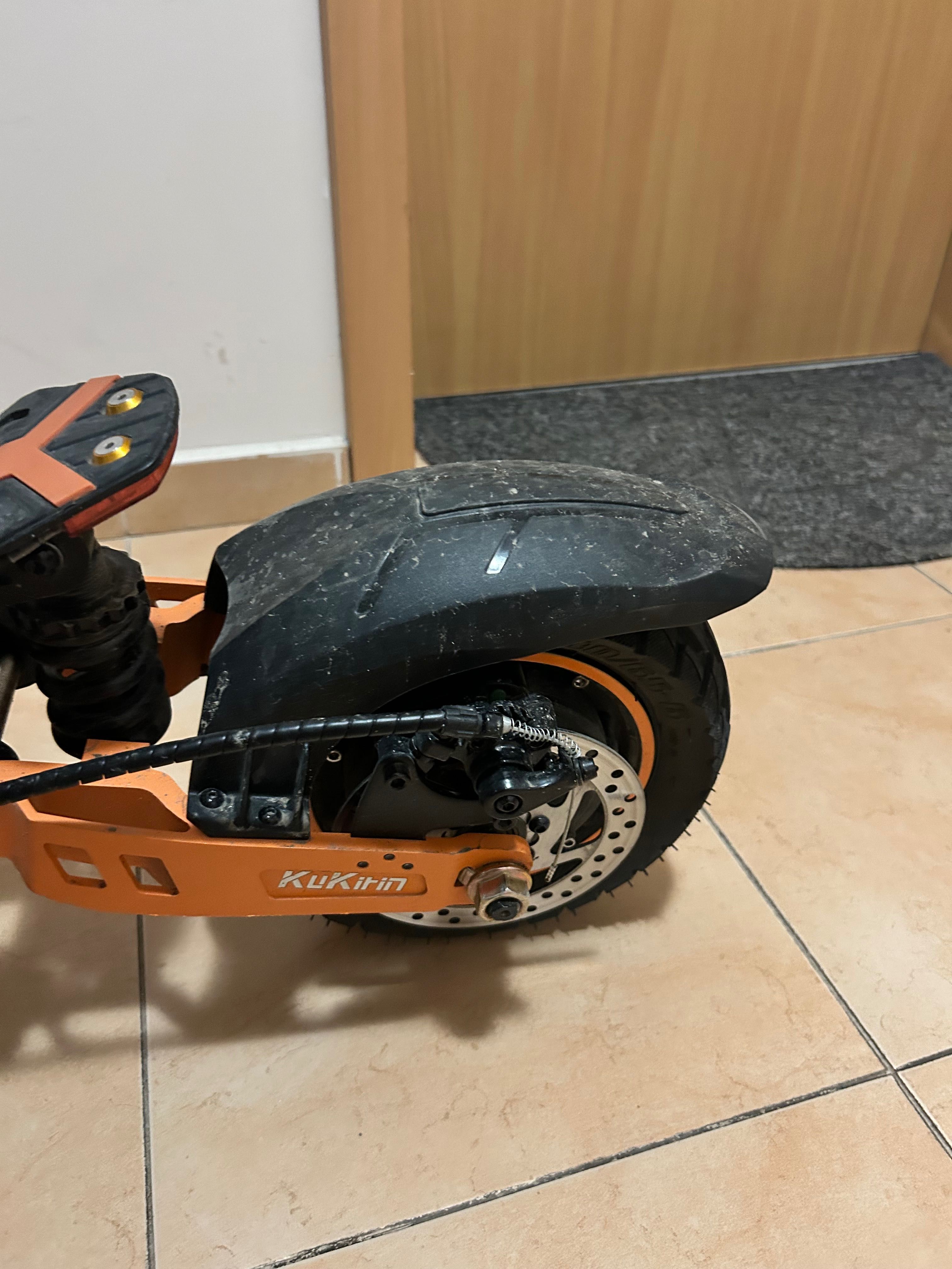 Нова тротинетка Kukirin g2 Max
