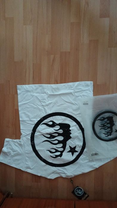 Hellstar тениска
