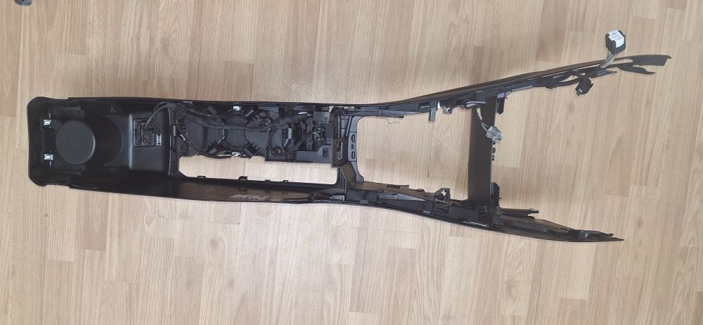 Consola centrala Ford Fiesta 2018