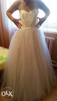 продам НОВОЕ свадебное платье недорого