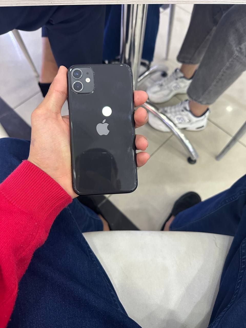 Срочно продается iPhone 11